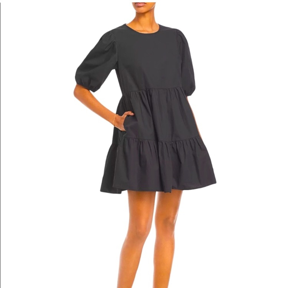 Bloomingdale’s Aqua Black Tiered Poplin Dress 🖤